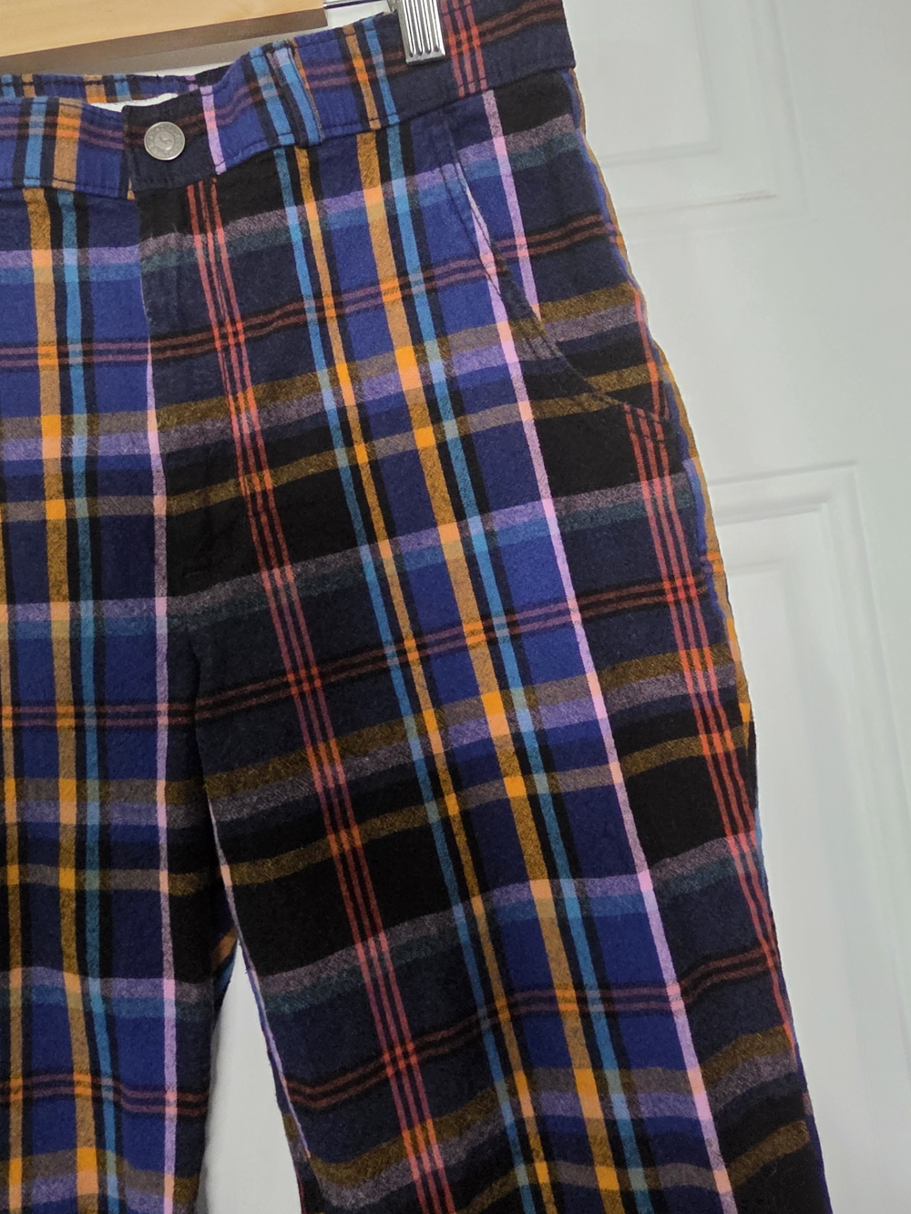 Hollister Cropped Pants - Picture 5 of 6